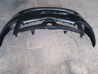 Paragolpes delantero Toyota Auris 2012.
