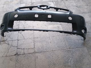 Paragolpes delantero Toyota Auris 2012.