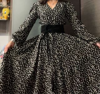 Vestido Hug&Clau - Negro c/ Flores