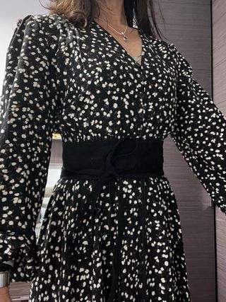 Vestido Hug&Clau - Negro c/ Flores