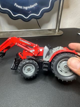 Tractor/metalico/massey/ferguson 1:32