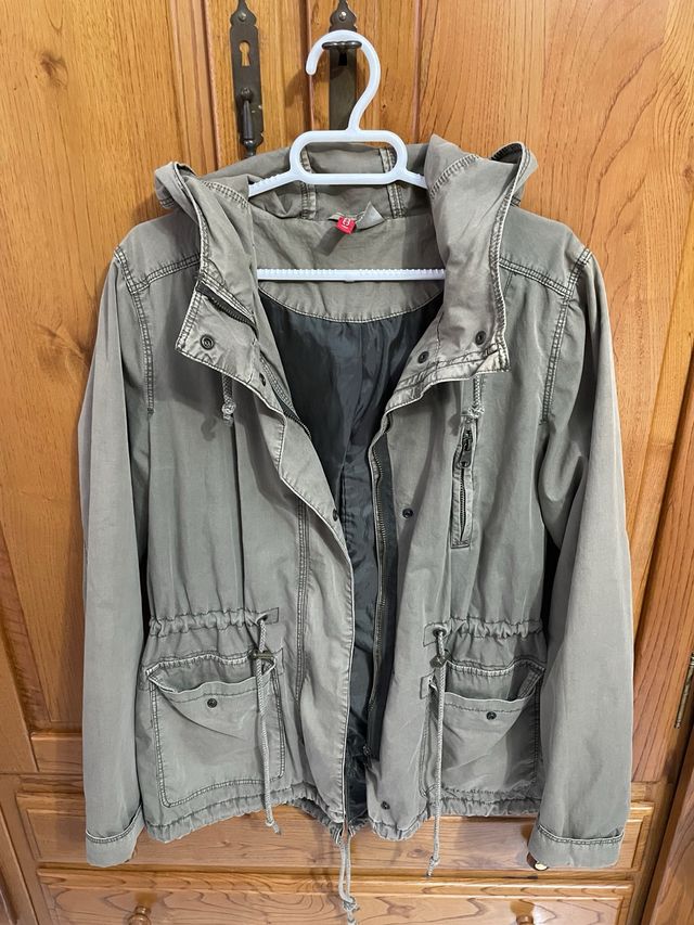 Chaqueta verde oliva H&M