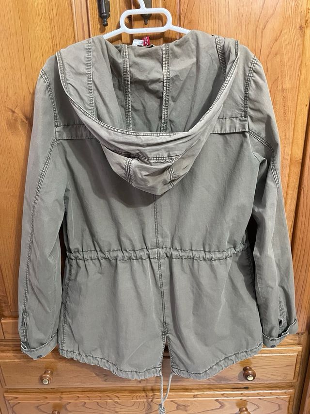 Chaqueta verde oliva H&M