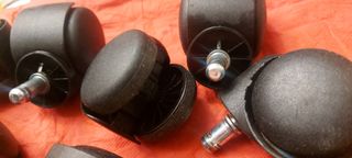 Lote 9 ruedas para silla mueble etc