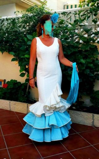 Traje gitana beig bordado