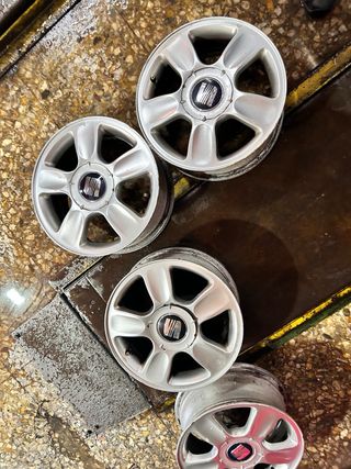 Llantas seat 15"
