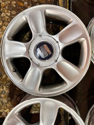 Llantas seat 15"