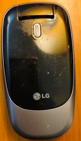 LG Teléfono móvil plegable