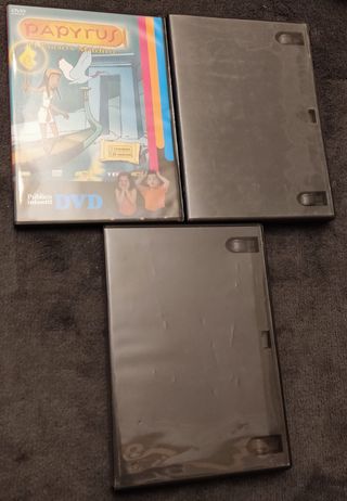 DVDs infantiles: Papyrus, Popeye, Mini monstruos.