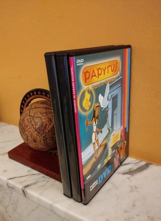 DVDs infantiles: Papyrus, Popeye, Mini monstruos.