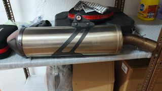 ESCAPE ORIGINAL BMW 850