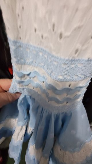 Traje gitana blanco y azul