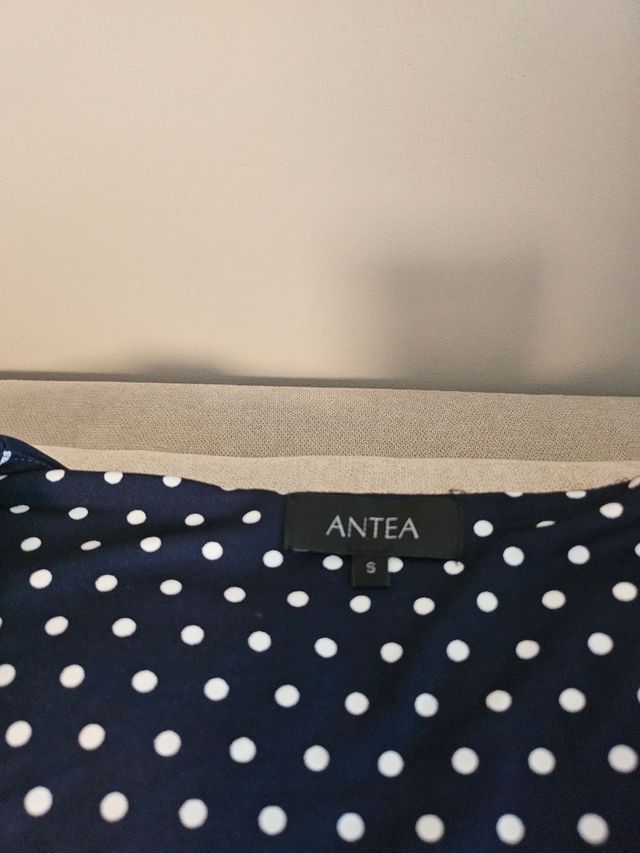 Vestido mini de ANTEA, El Corte inglés lunares 