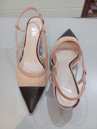 Zapatos Zara beige y negros