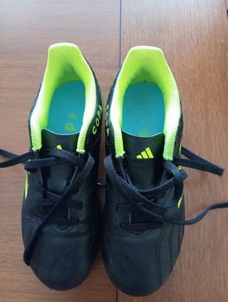 Botas fútbol Adidas niño talla 33
