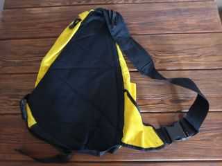 Mochila bandolera JB amarilla