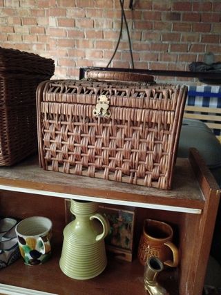 Cesto mimbre antiguo marrón