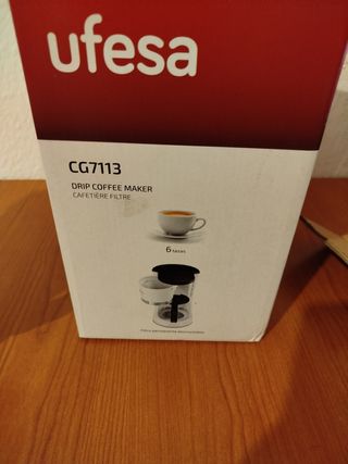 Pequeña cafetera nueva. Ideal camping