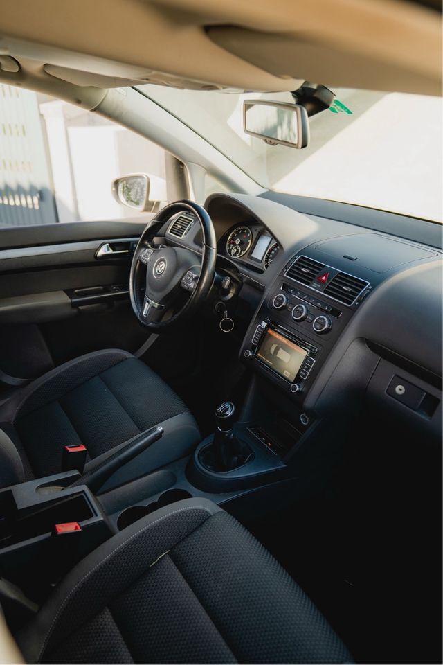 Volkswagen Touran  2013