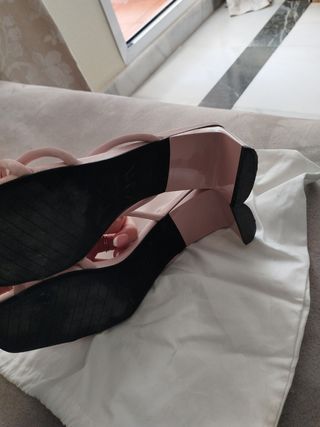 Sandalias rosa mujer tacón bajo