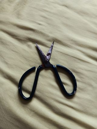 Tijeras y cortacables usadas