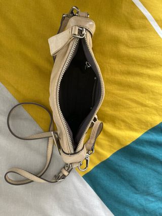 Bolso beige de Bimba y Lola