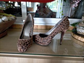 Zapatos sin estrenar 