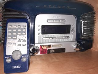 TEAC SL-D930 希少品】TEAC SL-D930 レッド CD ラジオ bluetooth搭載