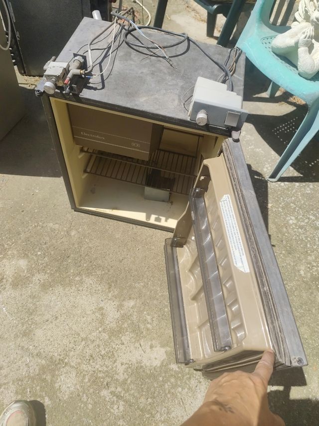 Neveras trivalentes Electrolux