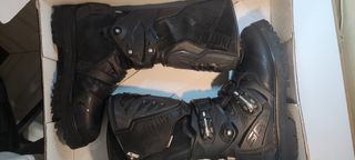 Botas moto trail