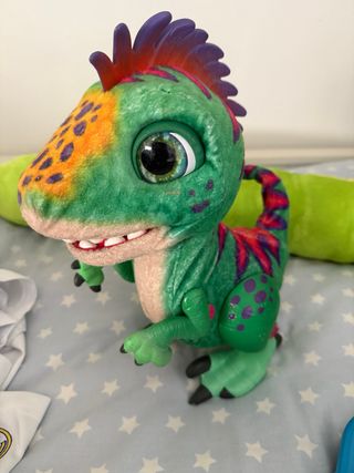 Dino interactivo juguete
