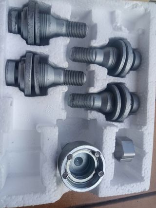 Tornillos antirrobo rueda Peugeot