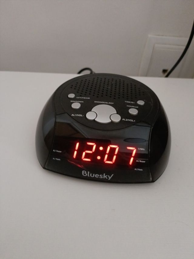 Reloj con radio