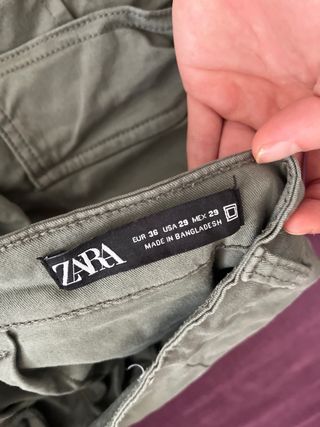 Pantalones Cargo Zara - Verde - 36