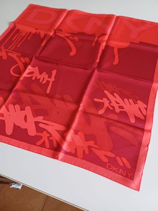 Foulard da collo di qualitá in seta