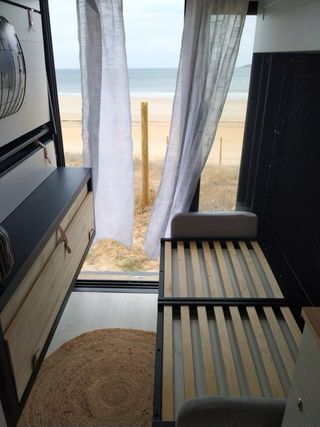 Camper Van: Alquiler espacioso