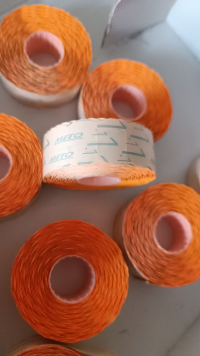 Rollos de etiquetas Precio Meto Fluo 26 x 16 mm.