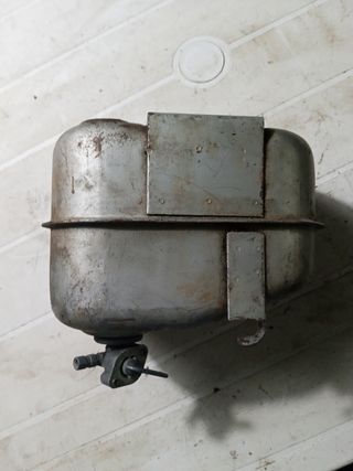 Depósito Vespa L GL - Moto clásica