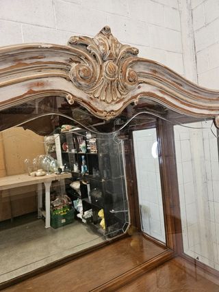 Vitrina restaurada decape