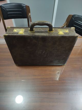 Maletín médico vintage marrón