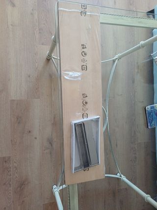 Estante y soporte Ikea