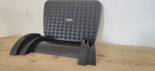 Reposapiés Fellowes ajustable negro