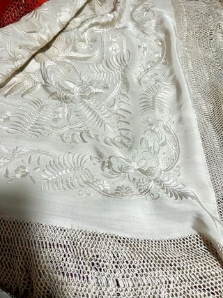 Mantón Manila seda antiguo bordado a mano 