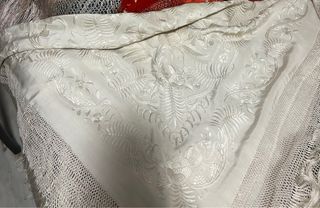 Mantón Manila seda antiguo bordado a mano 