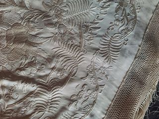 Mantón Manila seda antiguo bordado a mano 