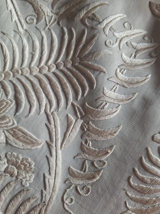 Mantón Manila seda antiguo bordado a mano 