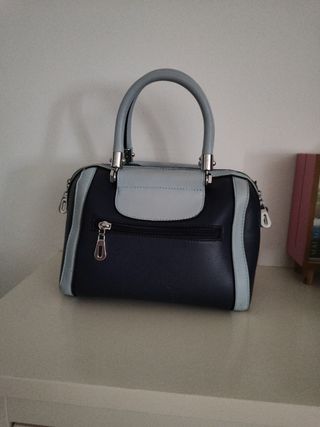 Bolso mediano bandolera azul marino