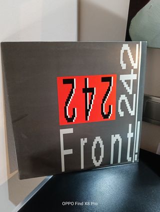 Front 242. Mirar fotos.