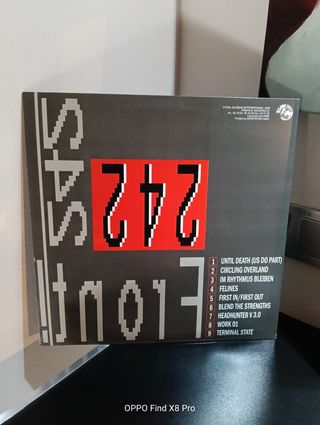 Front 242. Mirar fotos.