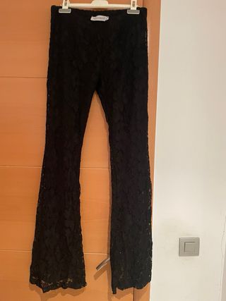 Pantalones campana encaje negros transparente